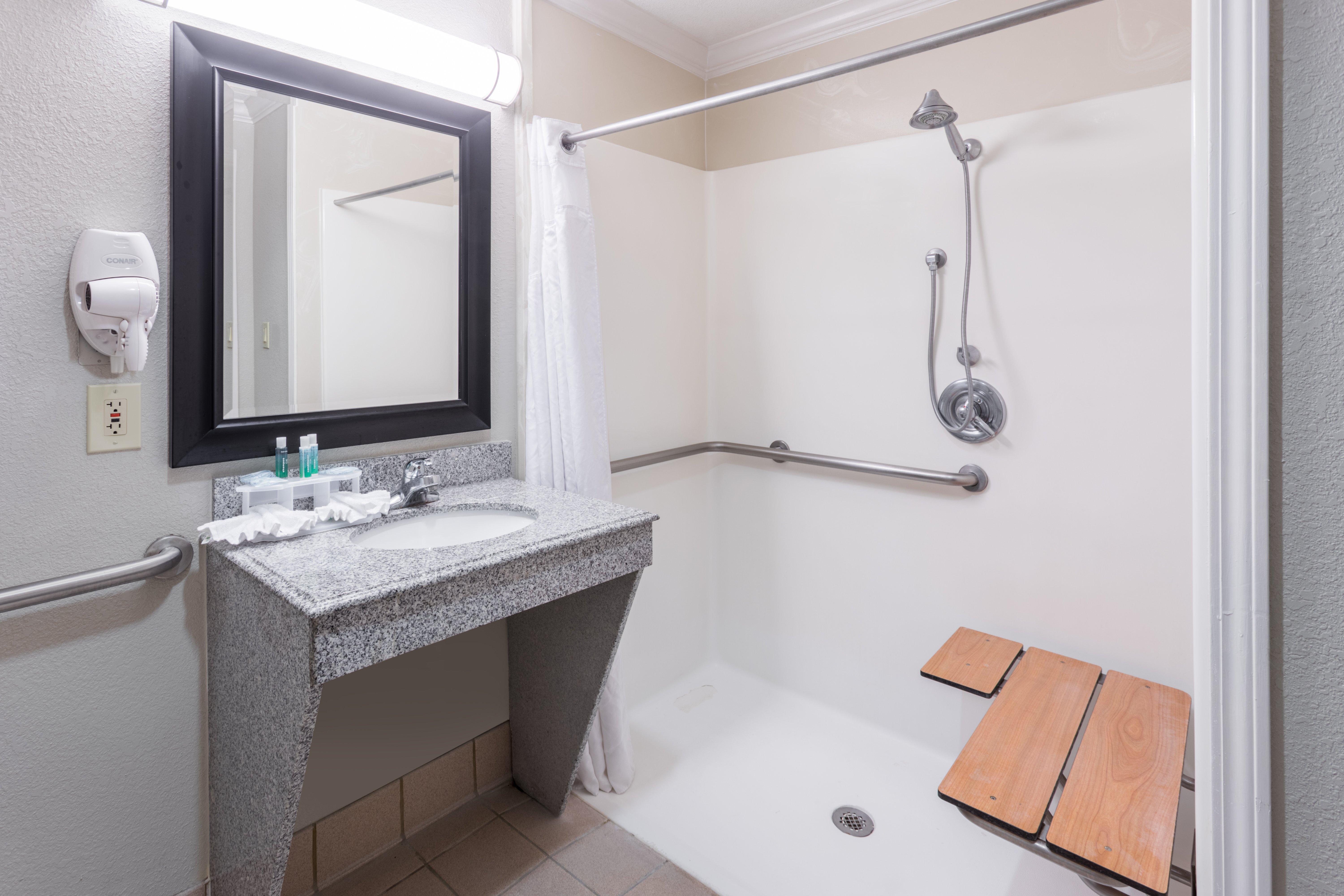 Holiday Inn Express Hotel And Suites Lake Charles By Ihg מראה חיצוני תמונה