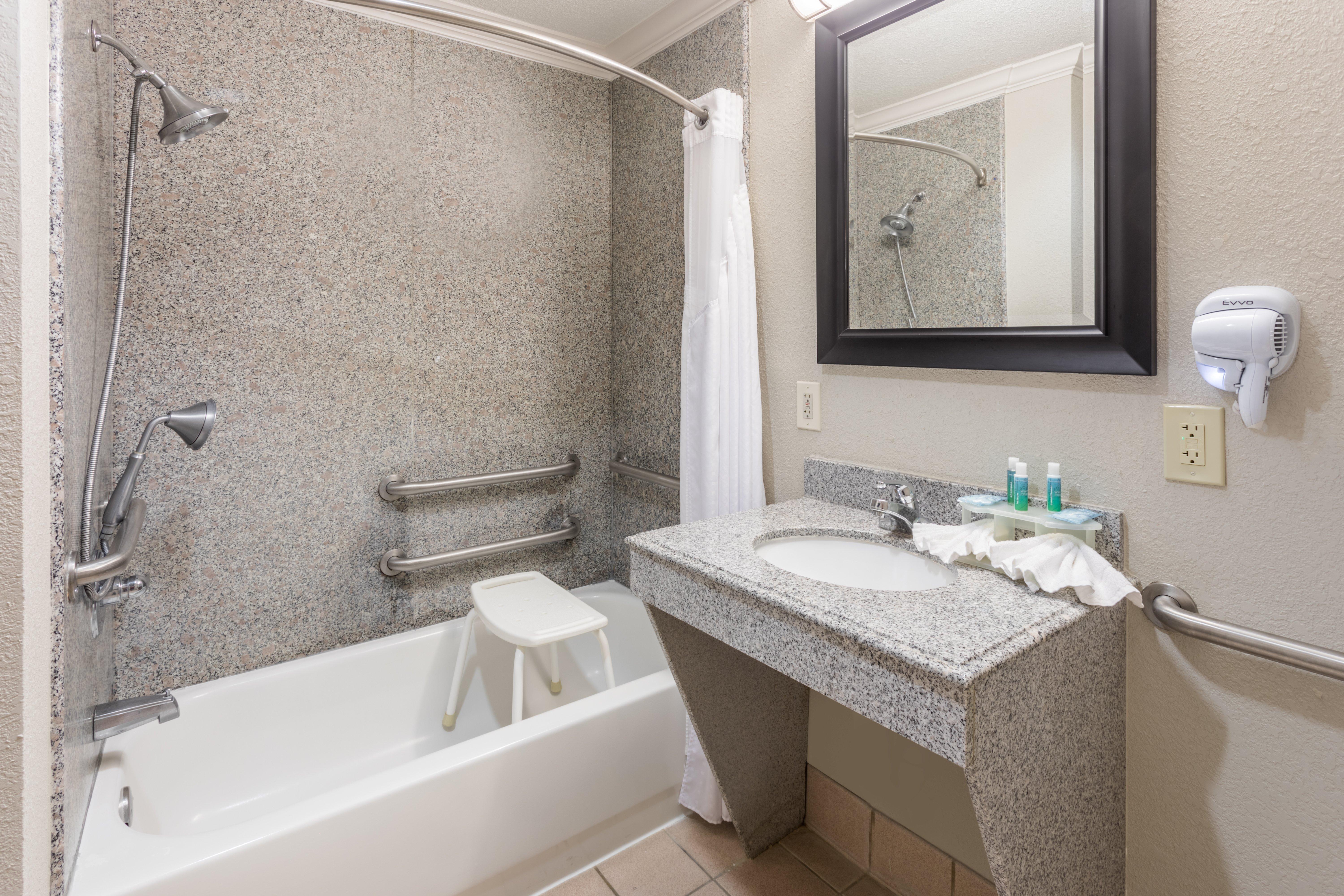 Holiday Inn Express Hotel And Suites Lake Charles By Ihg מראה חיצוני תמונה