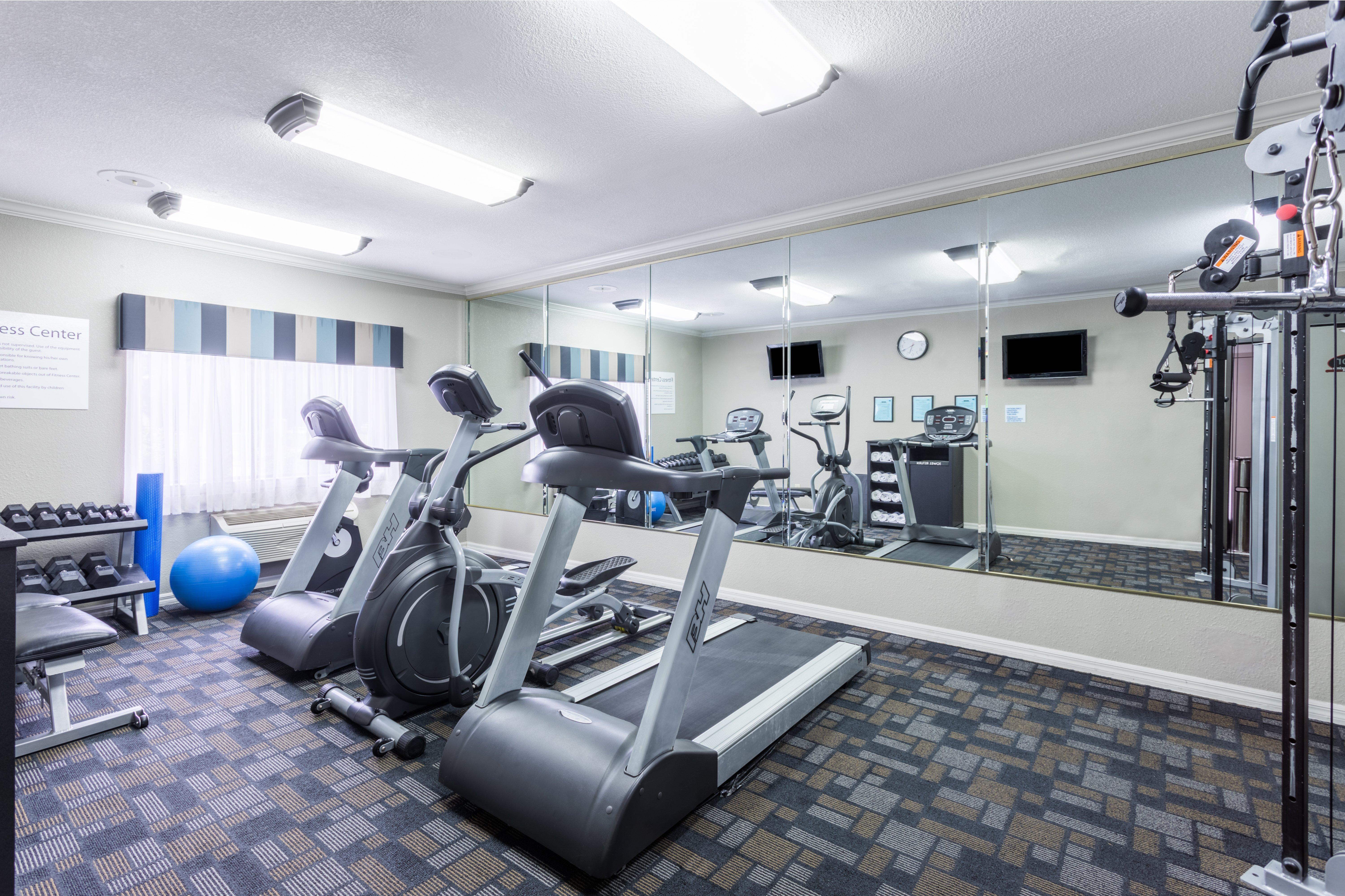 Holiday Inn Express Hotel And Suites Lake Charles By Ihg מראה חיצוני תמונה