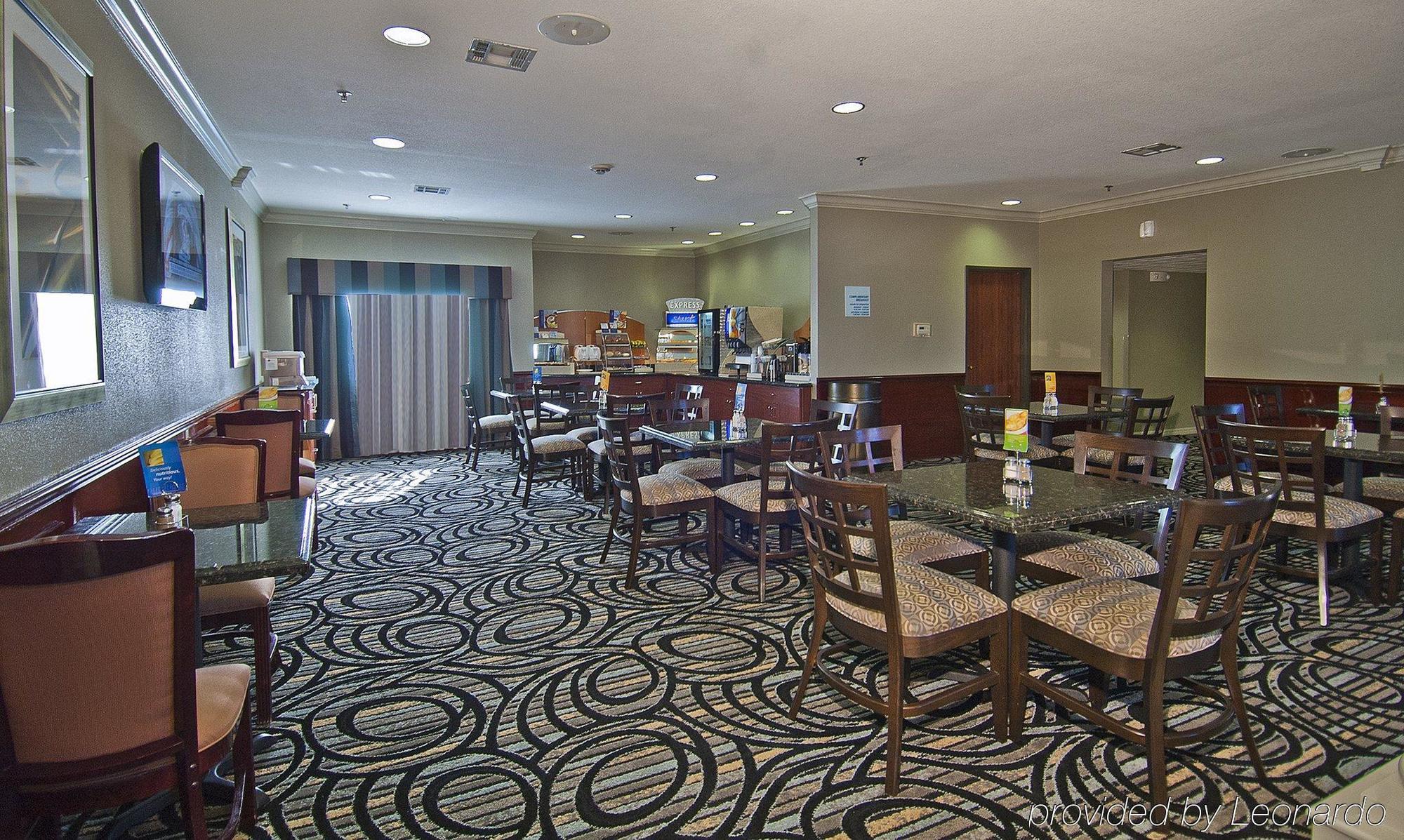 Holiday Inn Express Hotel And Suites Lake Charles By Ihg מסעדה תמונה