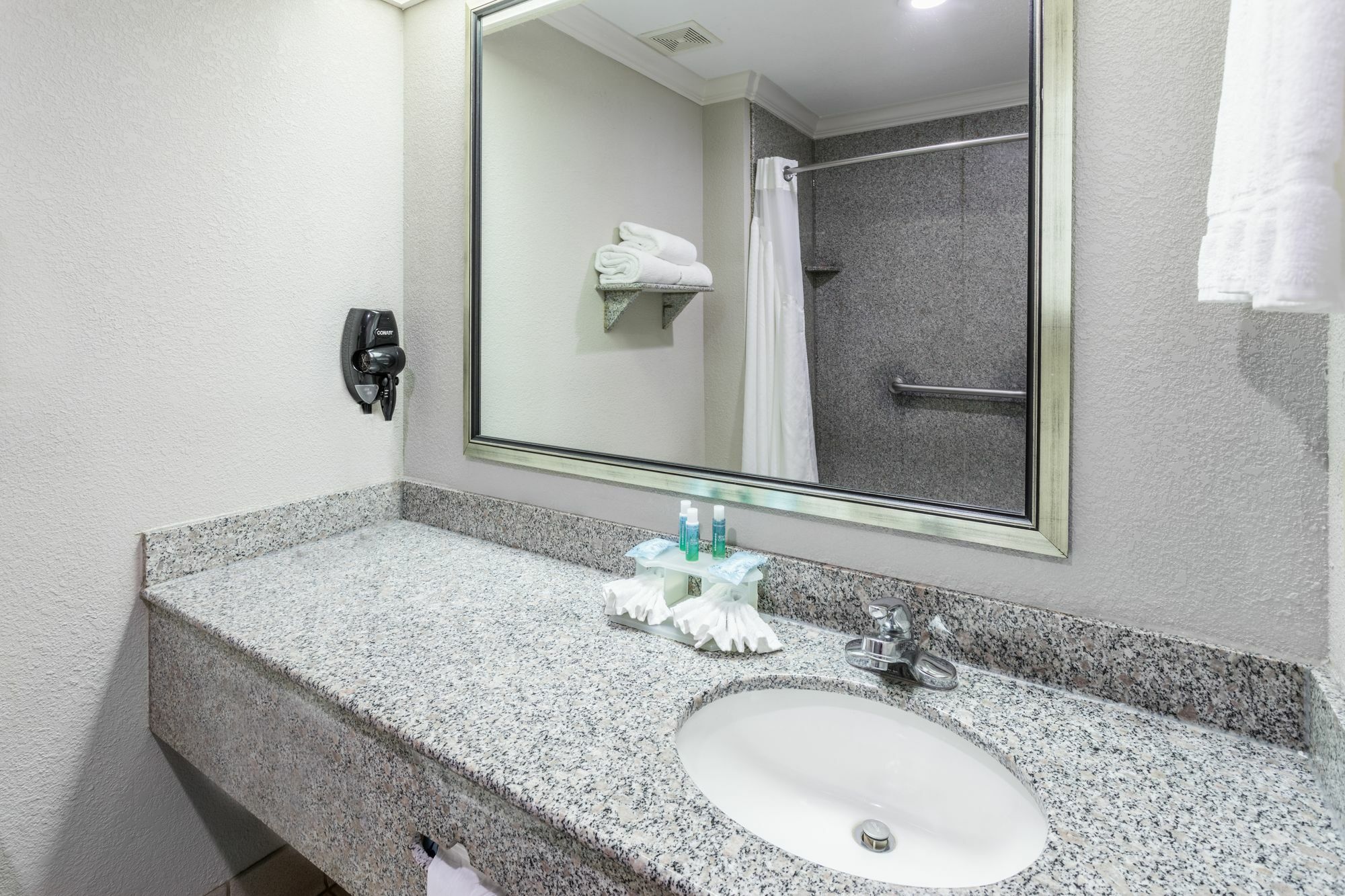 Holiday Inn Express Hotel And Suites Lake Charles By Ihg מראה חיצוני תמונה